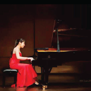 Wei Luo Piano Playing